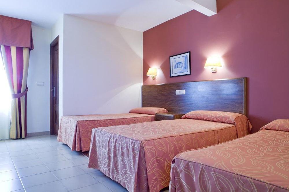 Hotel Siroco ปอร์โตโนโว ภายนอก รูปภาพ