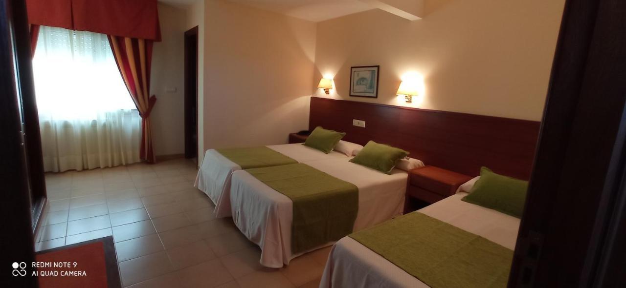 Hotel Siroco ปอร์โตโนโว ภายนอก รูปภาพ