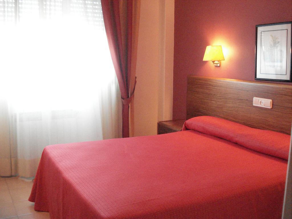 Hotel Siroco ปอร์โตโนโว ภายนอก รูปภาพ